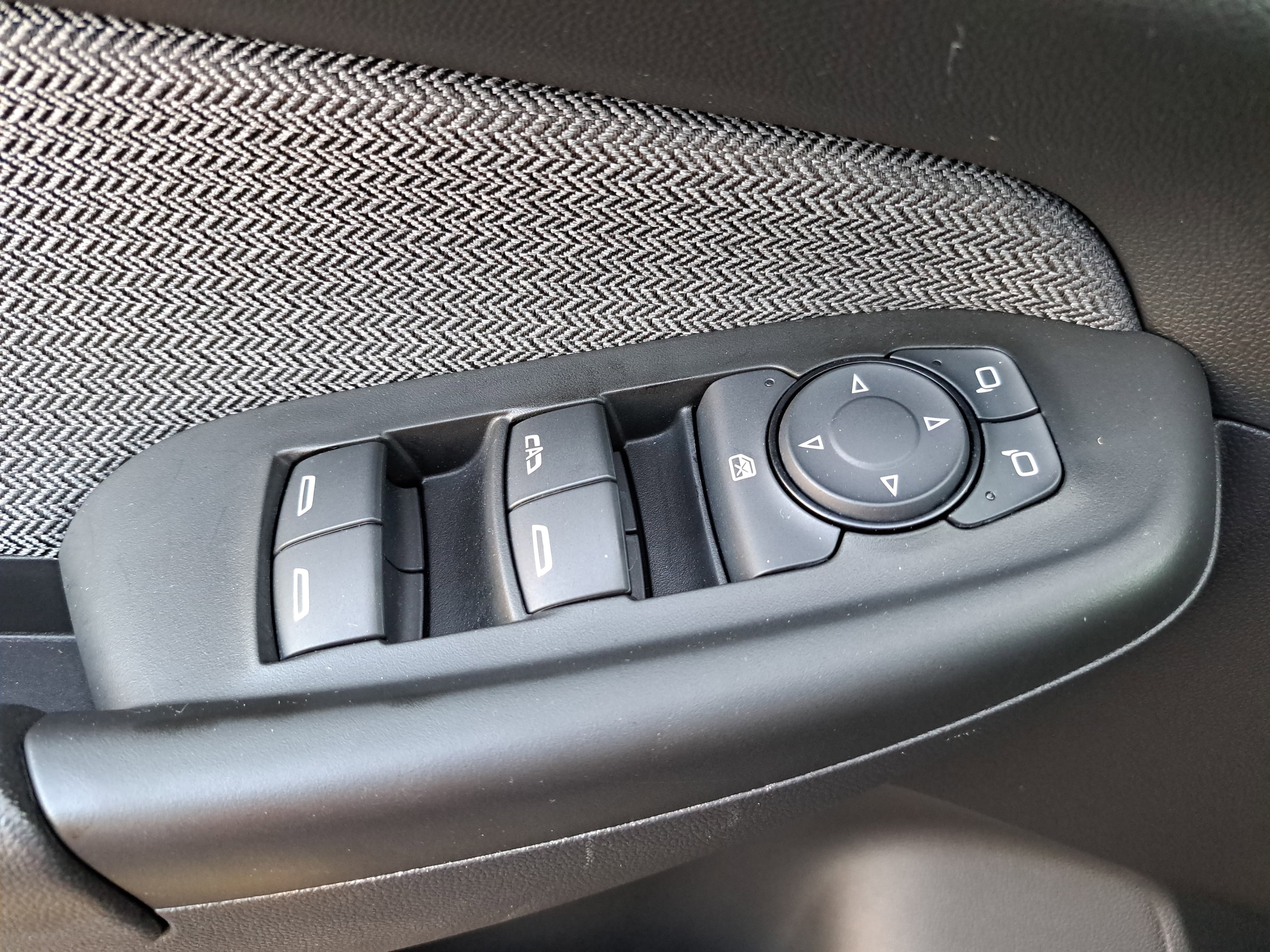 Used 2025 Chevrolet TrailBlazer LT AWD/4WD image 25