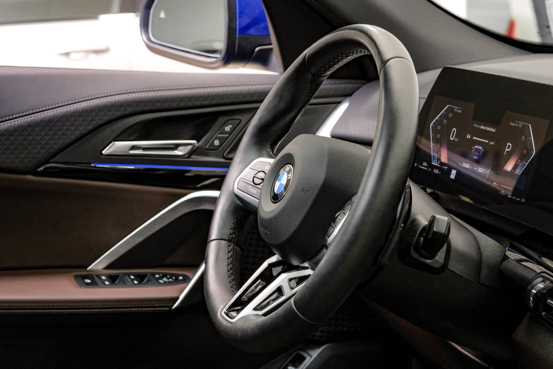 Used 2025 BMW X2 xDrive28i AWD/4WD image 18