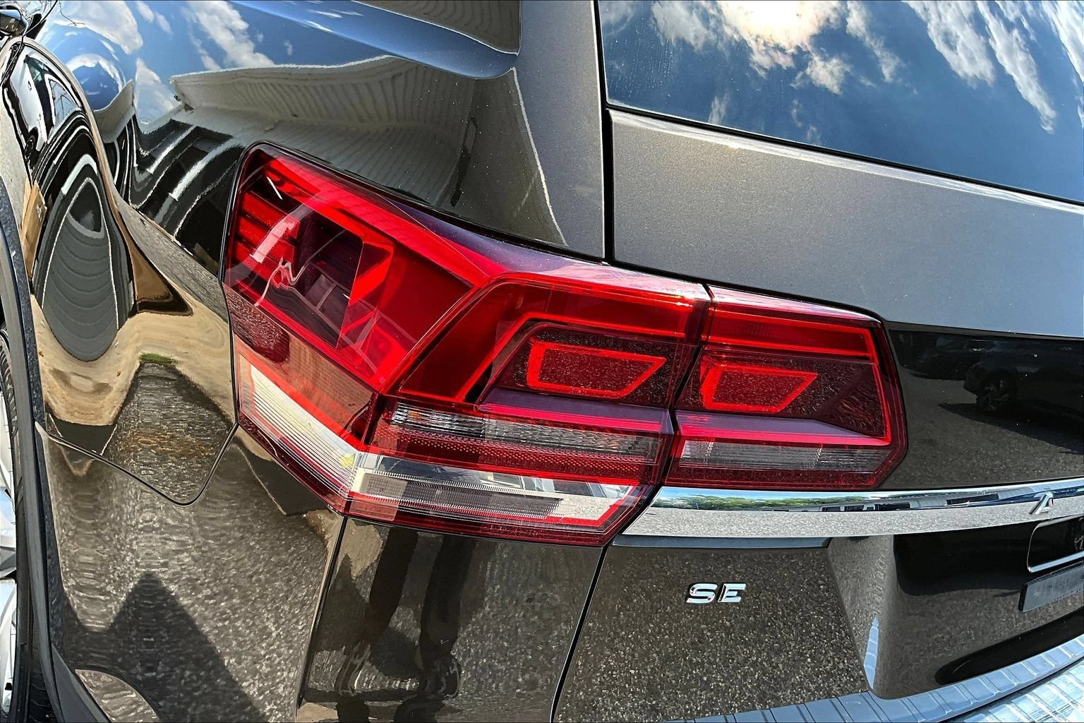 Used 2019 Volkswagen Atlas SE w/ Towing Package FWD image 19