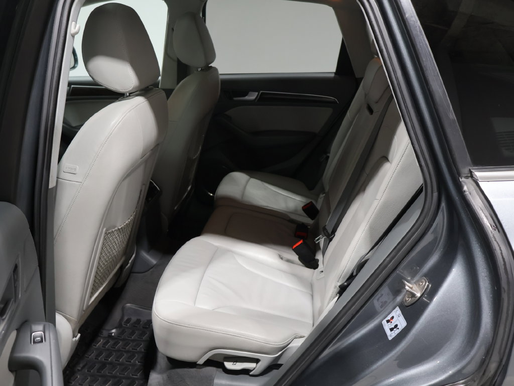 Used 2014 Audi Q5 2.0T Premium Plus AWD/4WD image 18