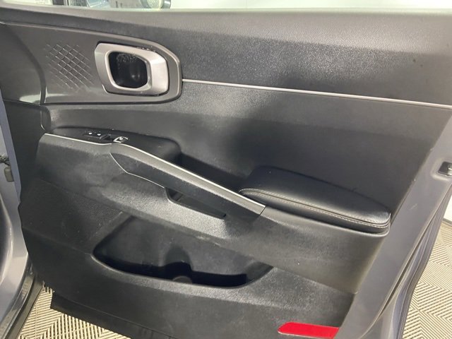 Used 2021 Kia Sorento LX image 13