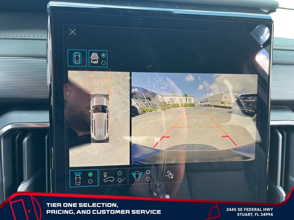 New 2026 GMC Acadia AT4 w/ Luxury Package AWD/4WD image 23