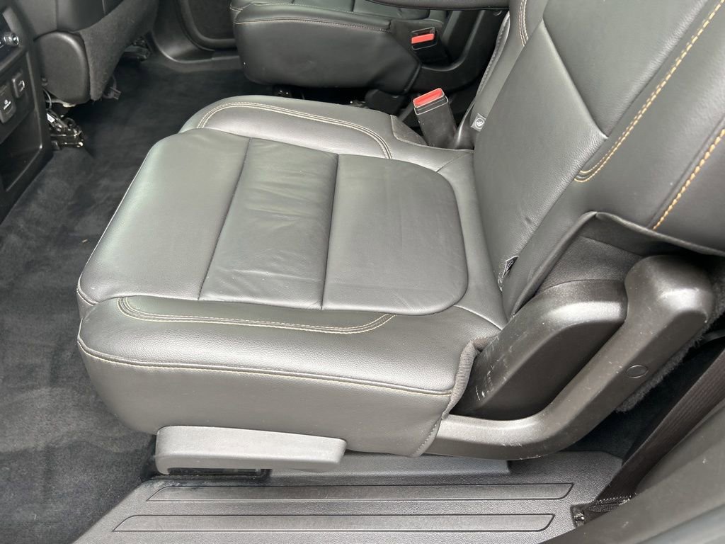 Used 2021 Chevrolet Traverse LT w/ LT Premium Package FWD image 44