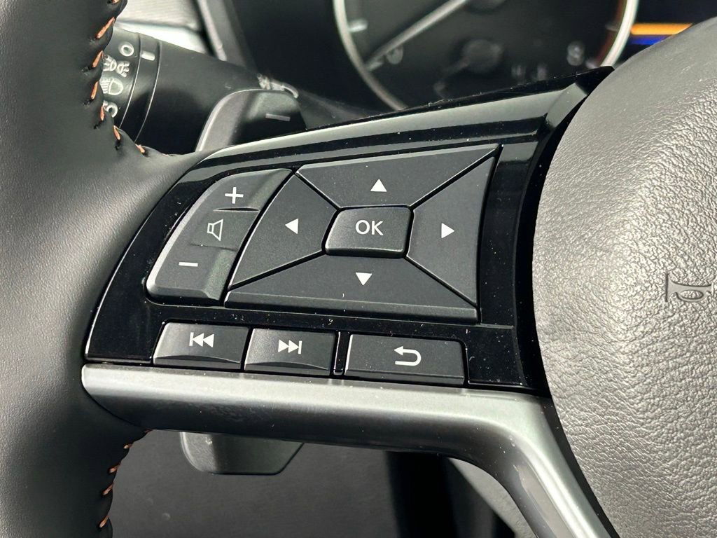 Used 2025 Nissan Altima 2.5 SR image 23