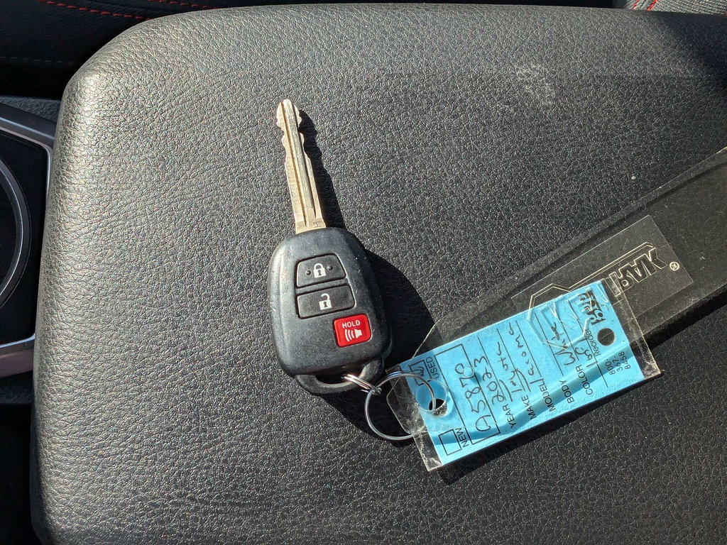 Used 2023 Toyota Tacoma SR5 RWD image 32
