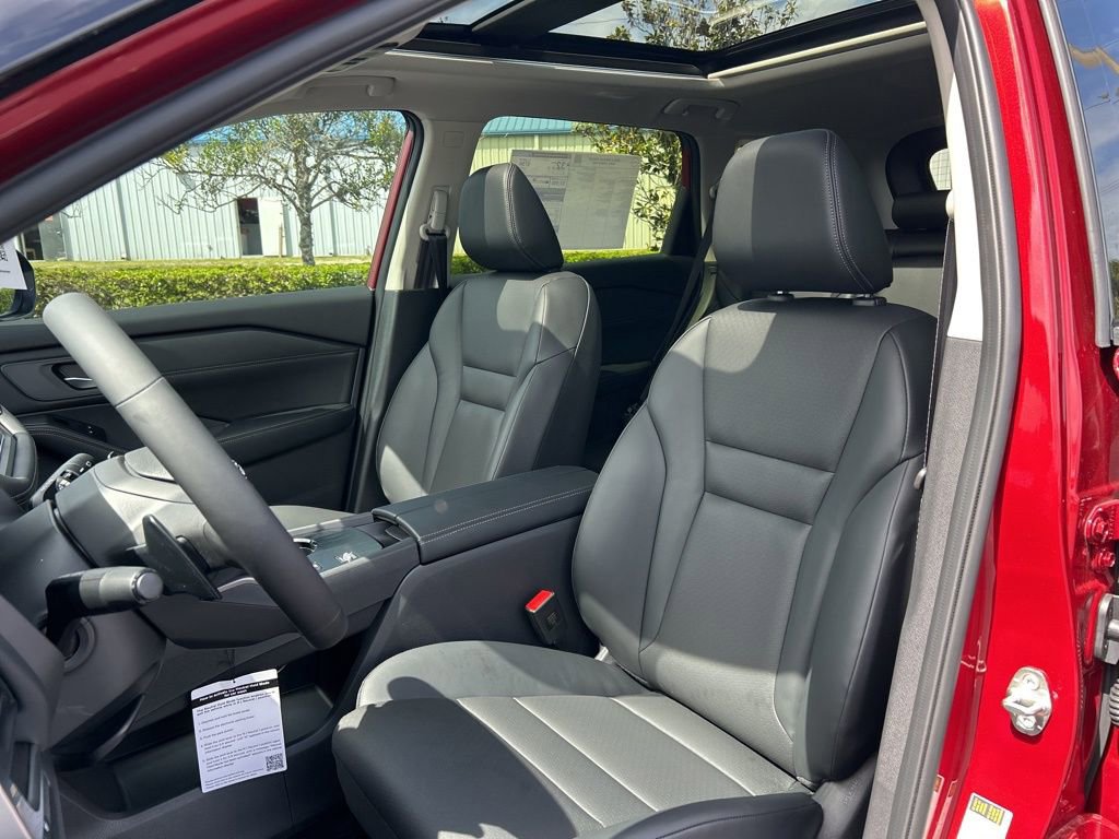Used 2026 Nissan Rogue SV FWD image 20