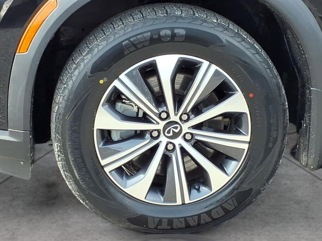 Used 2023 INFINITI QX60 Pure image 4