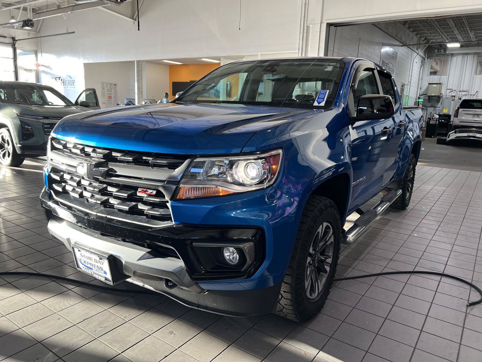 Used 2022 Chevrolet Colorado Z71 AWD/4WD image 24