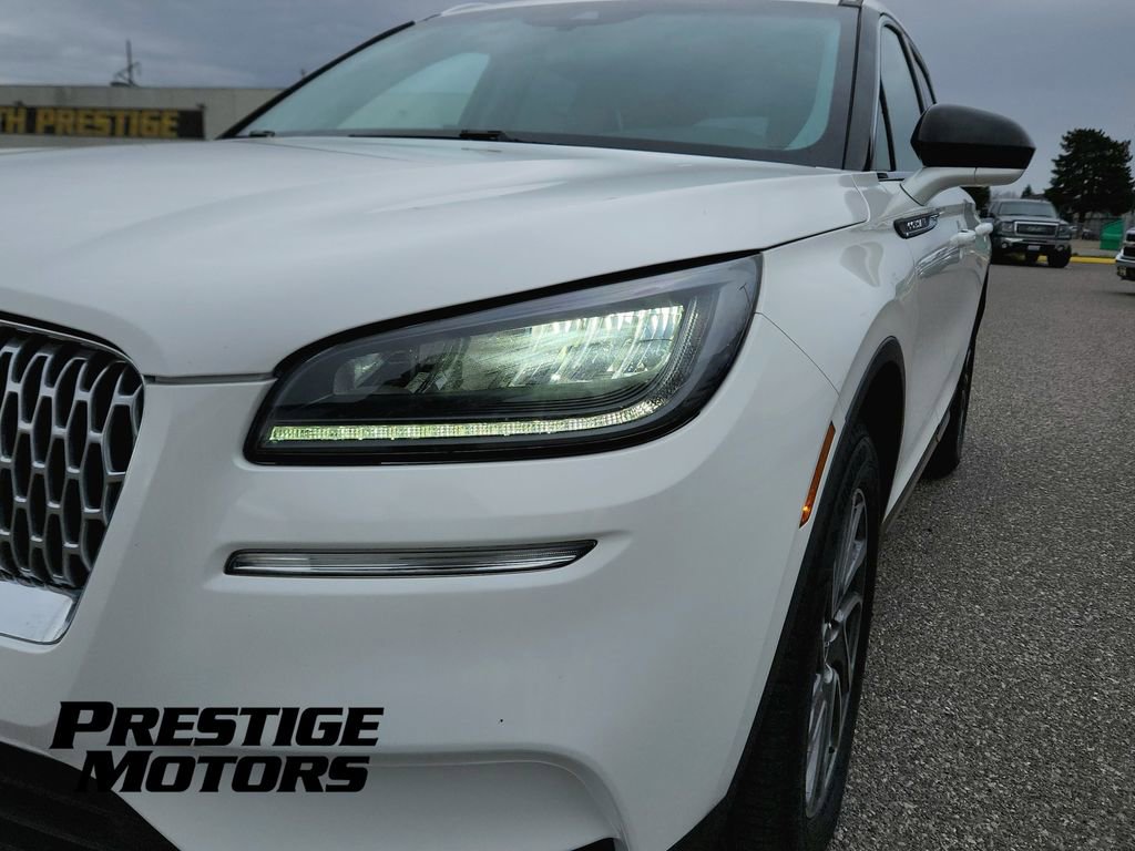 Used 2022 Lincoln Corsair AWD w/ Equipment Group 101A image 29