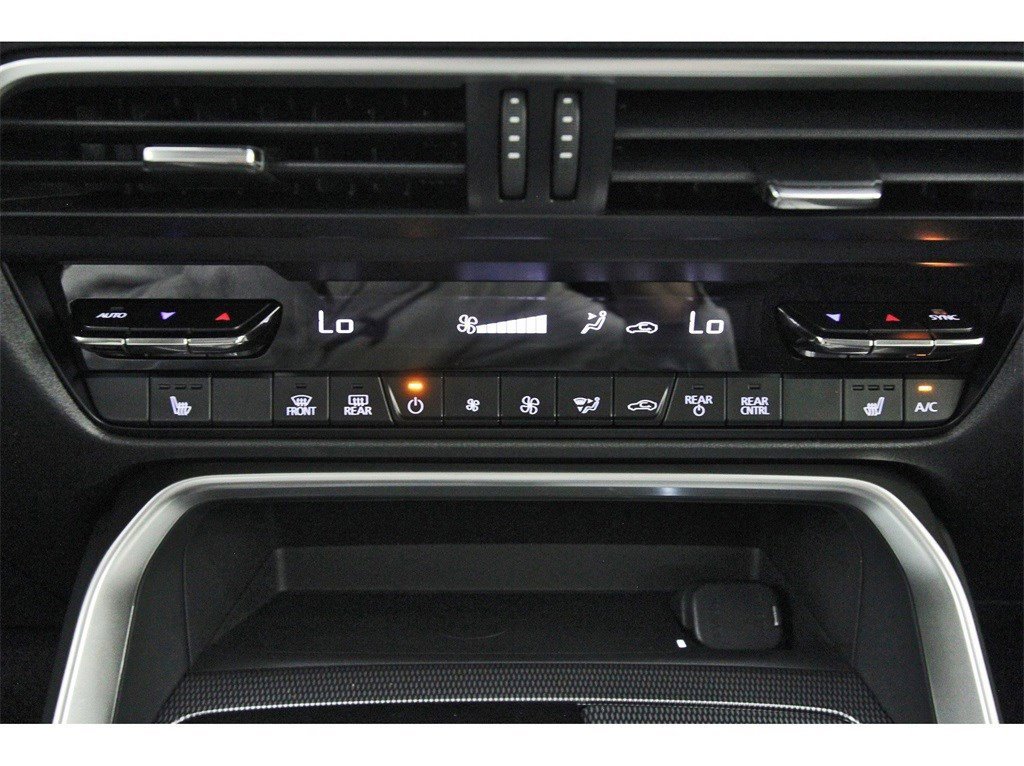 Certified 2025 MAZDA CX-90 3.3 Turbo w/ Preferred Package image 26