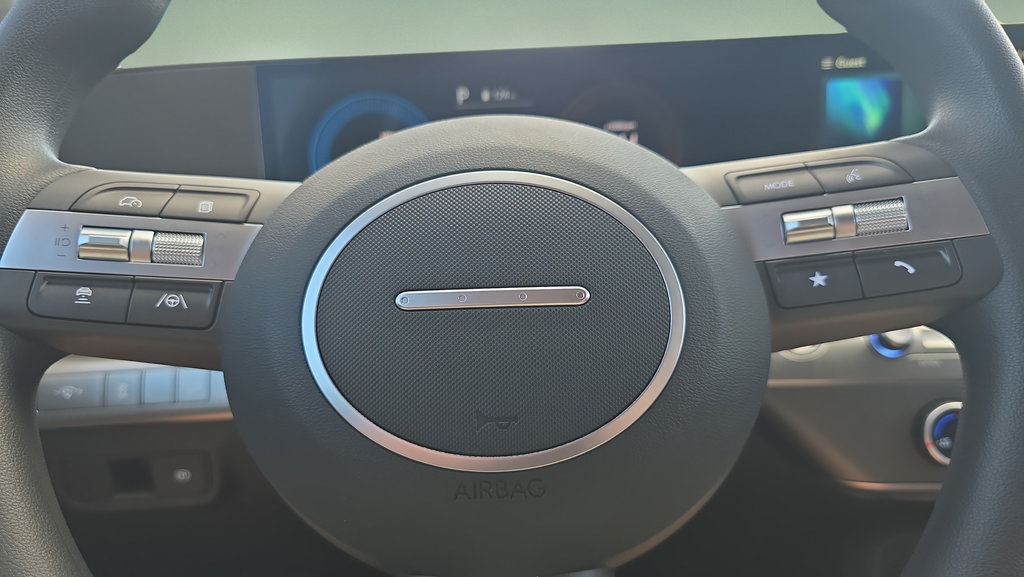 New 2027 Hyundai Kona SE AWD/4WD image 12
