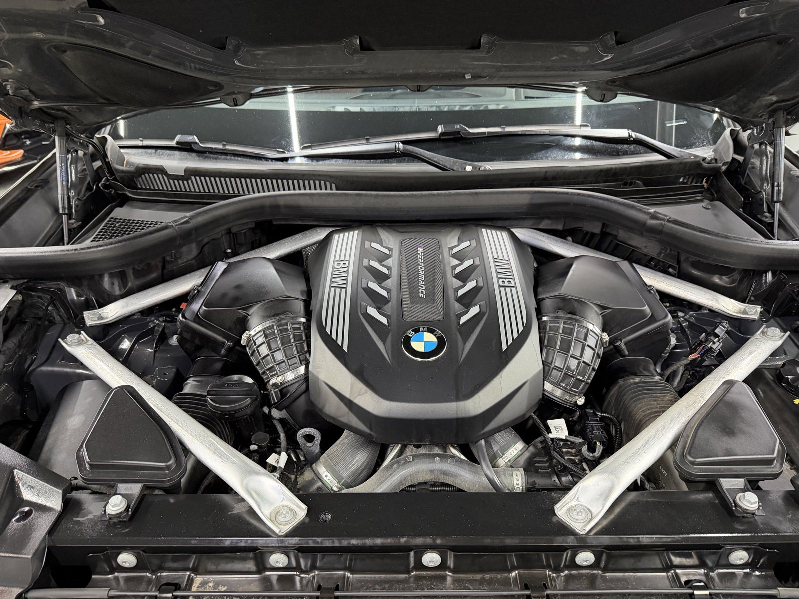 Used 2023 BMW X5 M50i w/ Executive Package image 27