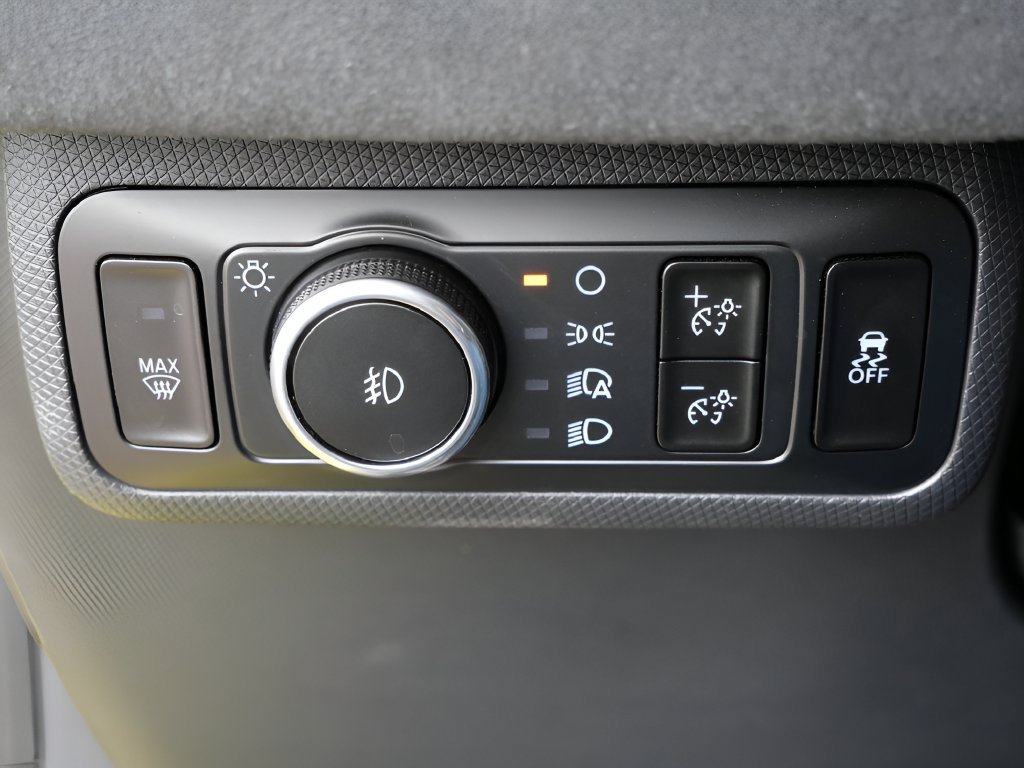 Used 2025 Ford Mustang Mach-E GT AWD/4WD image 16