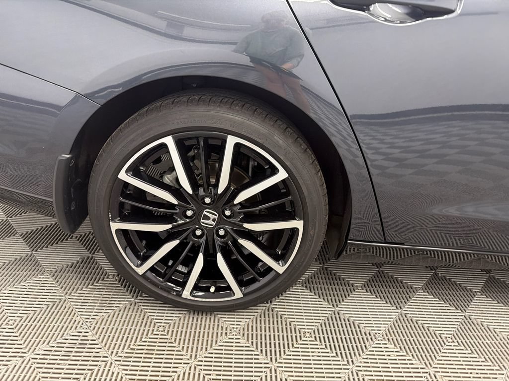 Used 2024 Honda Accord Touring image 19