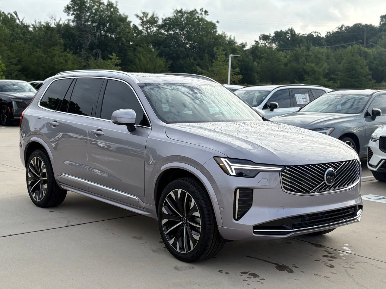 New 2026 Volvo XC90 B6 Plus w/ Protection Package Premier image 3