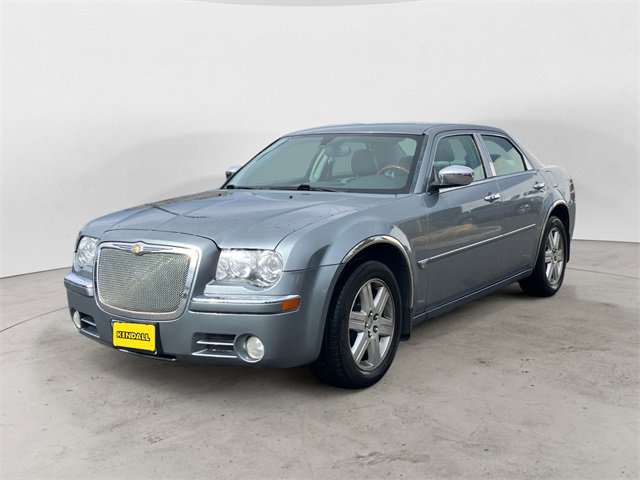 Used 2006 Chrysler 300 C w/ Navigation & Sound Group II image 2