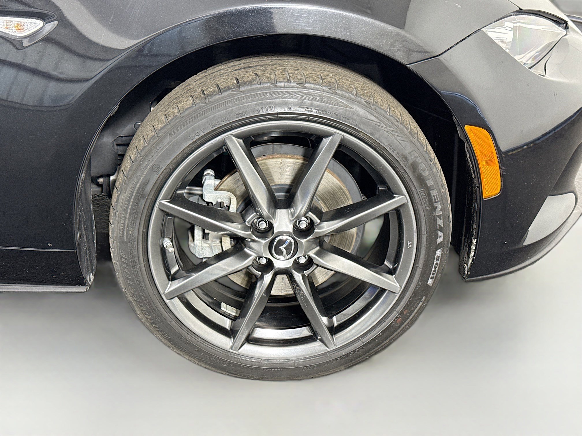 Used 2018 MAZDA MX-5 Miata RF Grand Touring image 36