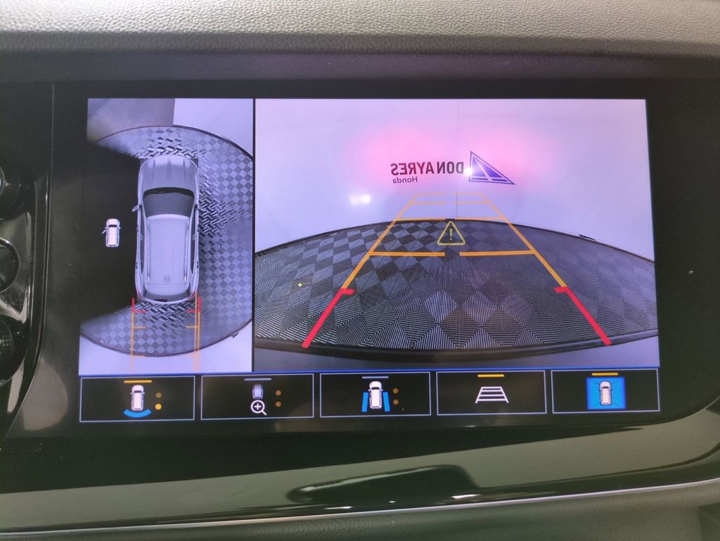 Used 2021 Buick Envision Avenir w/ Technology Package II AWD/4WD image 22