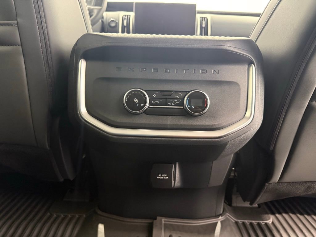 New 2025 Ford Expedition Max Active image 33