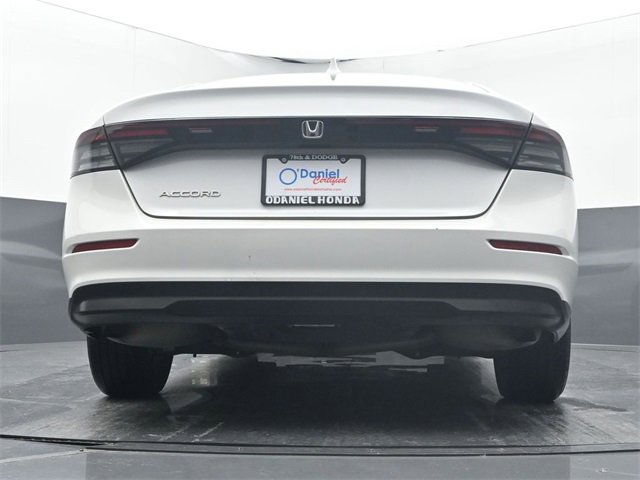 Used 2023 Honda Accord EX image 10
