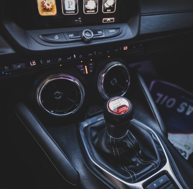 Used 2016 Chevrolet Camaro SS image 16