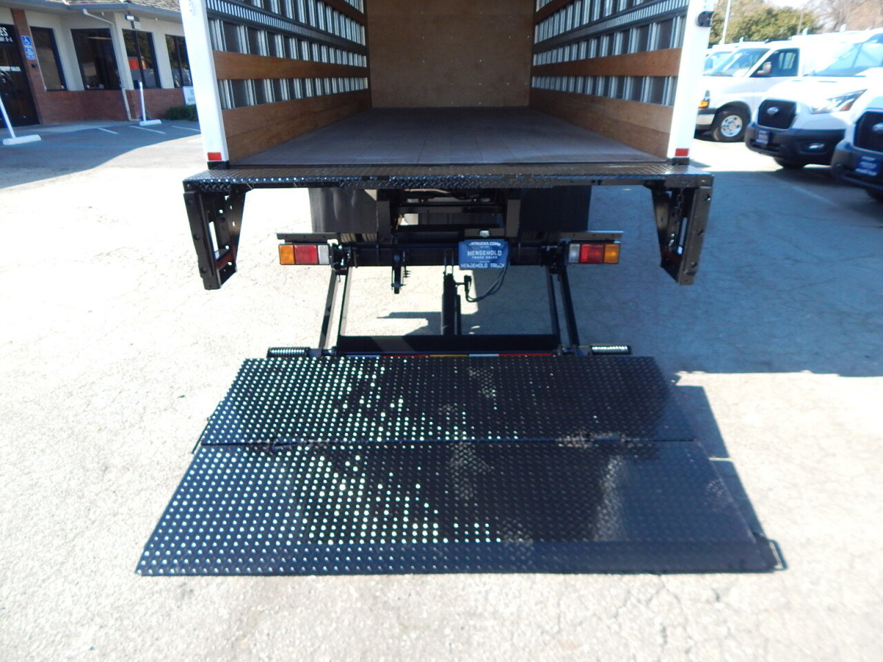 Used 2024 Isuzu NPR image 4