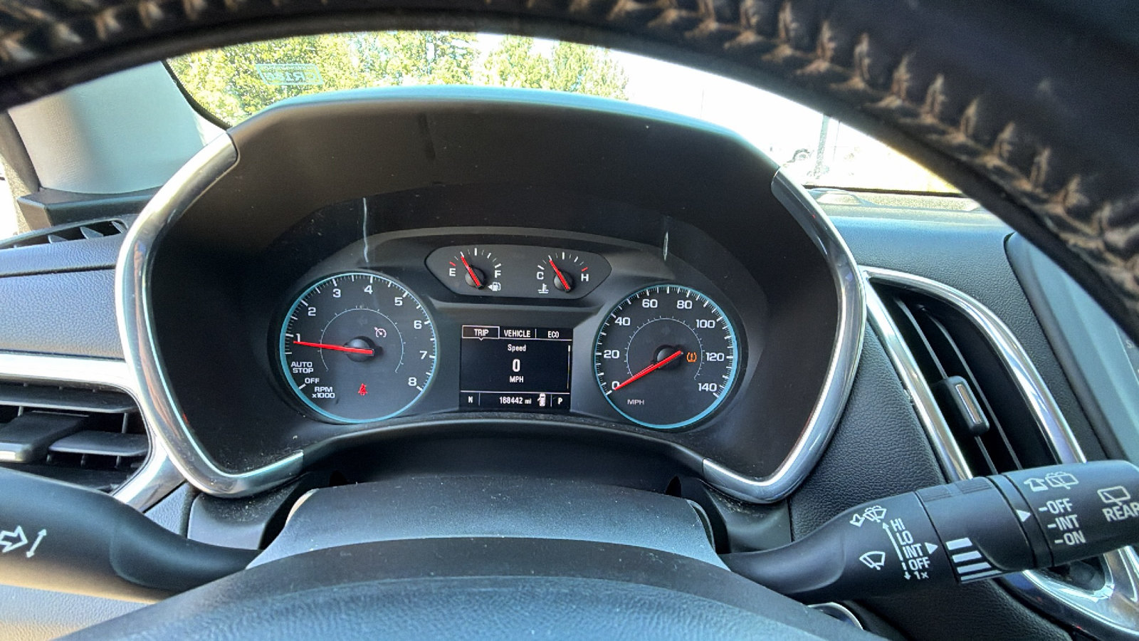 Used 2018 Chevrolet Equinox LT FWD image 28