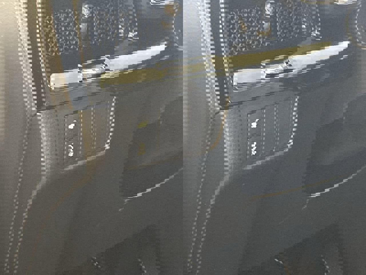 Used 2024 Honda CR-V EX-L image 13