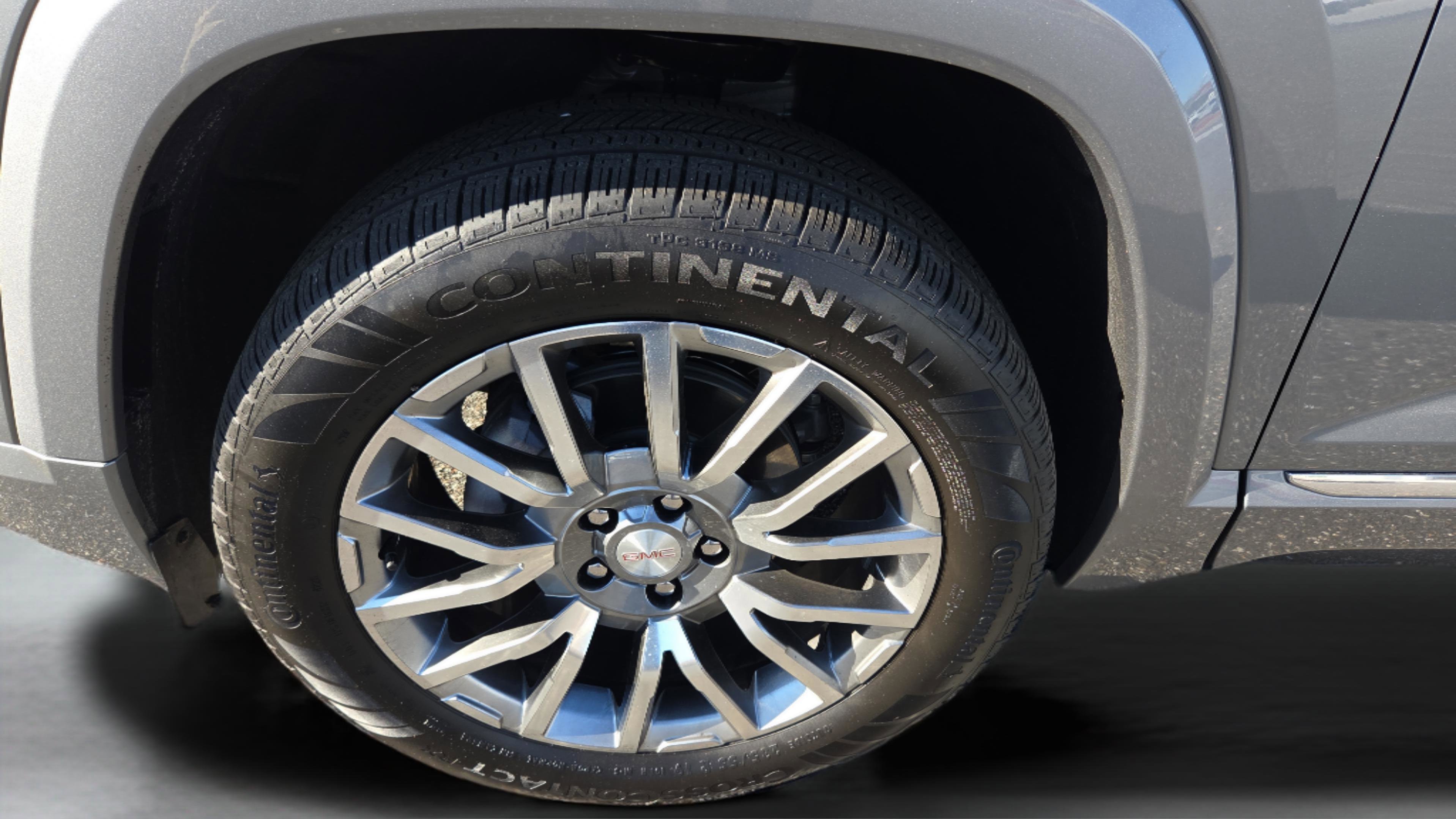 Used 2026 GMC Terrain Denali w/ LPO, Floor Liner Package image 35