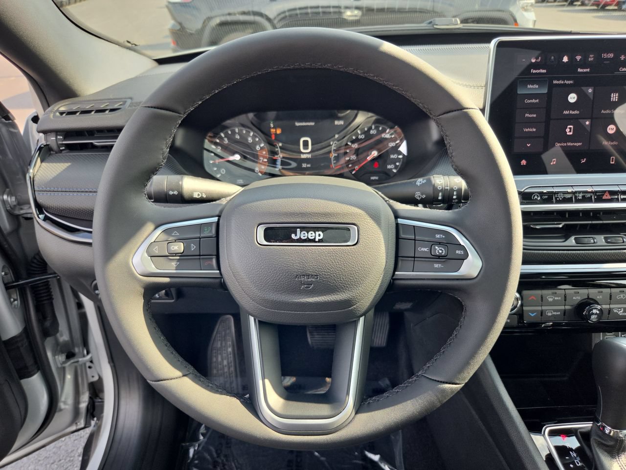 New 2026 Jeep Compass Latitude w/ Sun and Sound Group AWD/4WD image 22