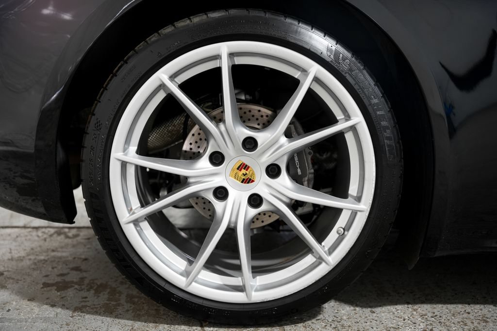 Used 2017 Porsche 718 Boxster RWD image 36