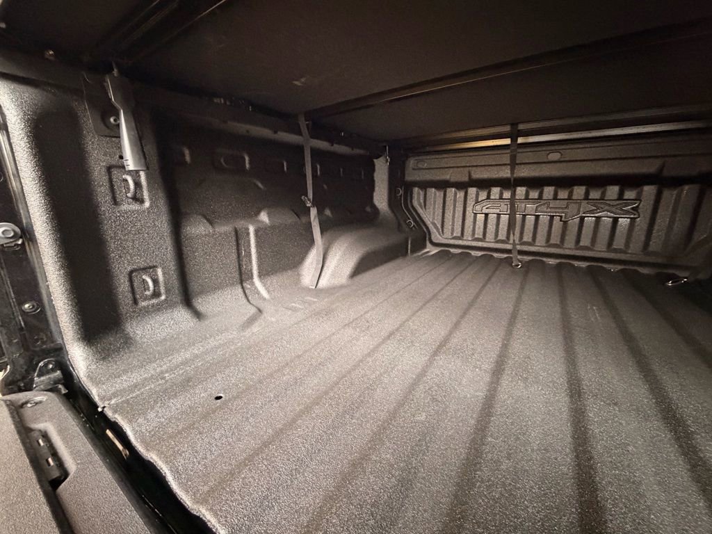 Used 2024 GMC Canyon AT4X image 9