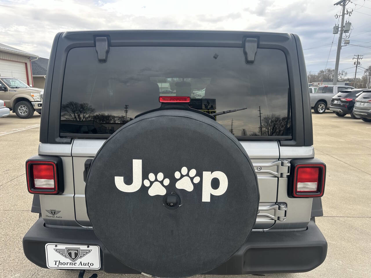 Used 2018 Jeep Wrangler Unlimited Sport S image 4