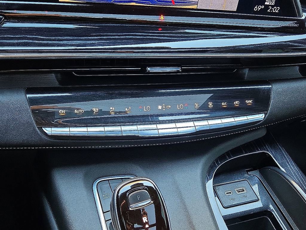 Used 2021 Cadillac Escalade Sport w/ Driver Assist Tech Package image 27