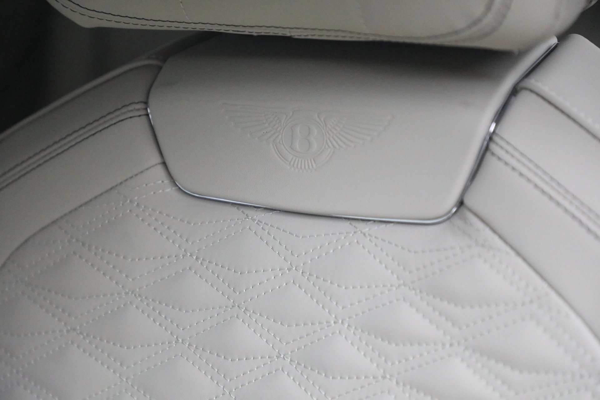 New 2025 Bentley Flying Spur Plug-In Hybrid image 20