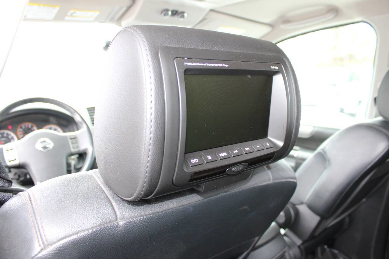 Used 2010 Nissan Armada SE image 19