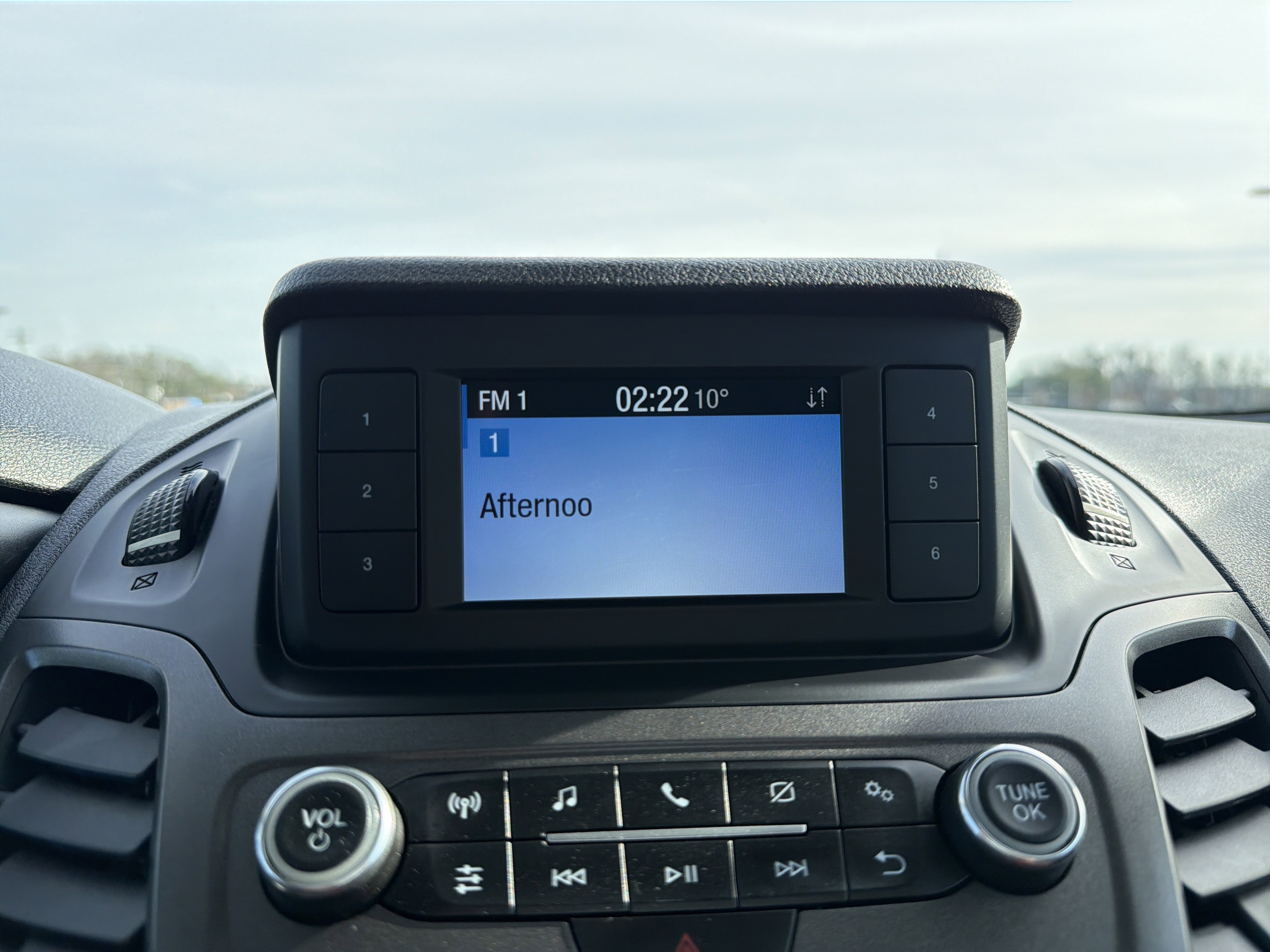 Used 2020 Ford Transit Connect XL image 23