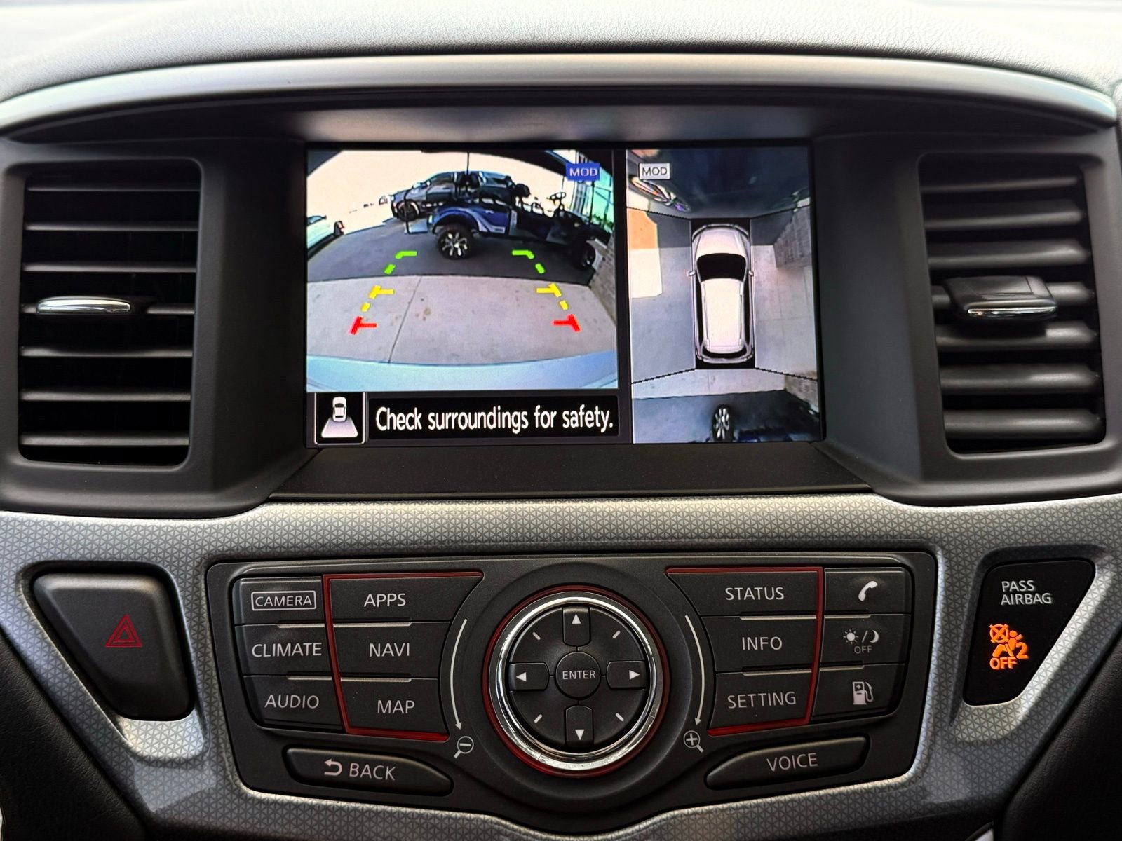 Used 2019 Nissan Pathfinder SL image 46