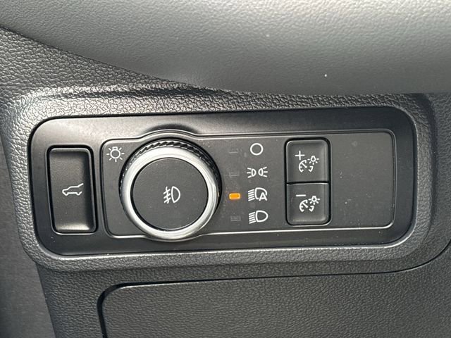 Used 2025 Ford Explorer Active w/ Active Comfort Package image 22