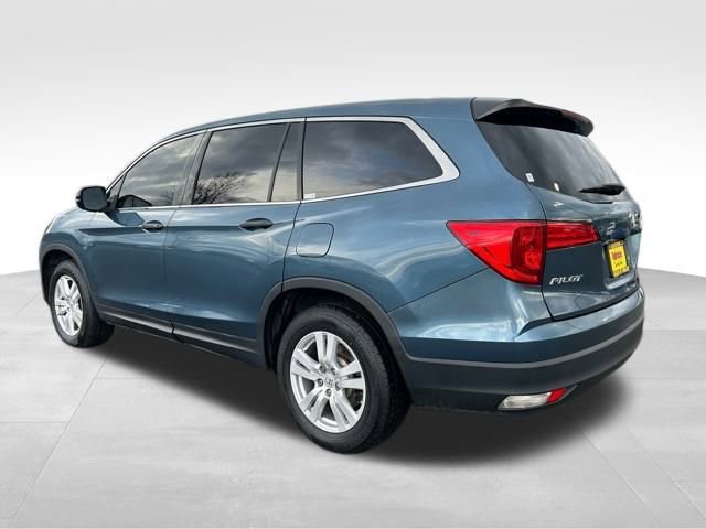 Used 2017 Honda Pilot LX image 7