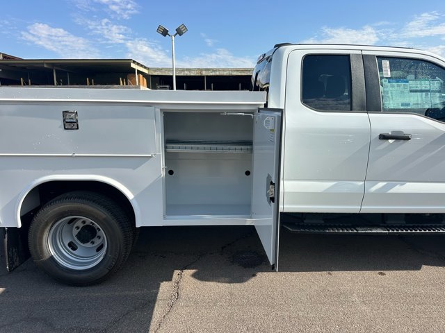 New 2025 Ford F350 XL w/ XL Chrome Package image 7