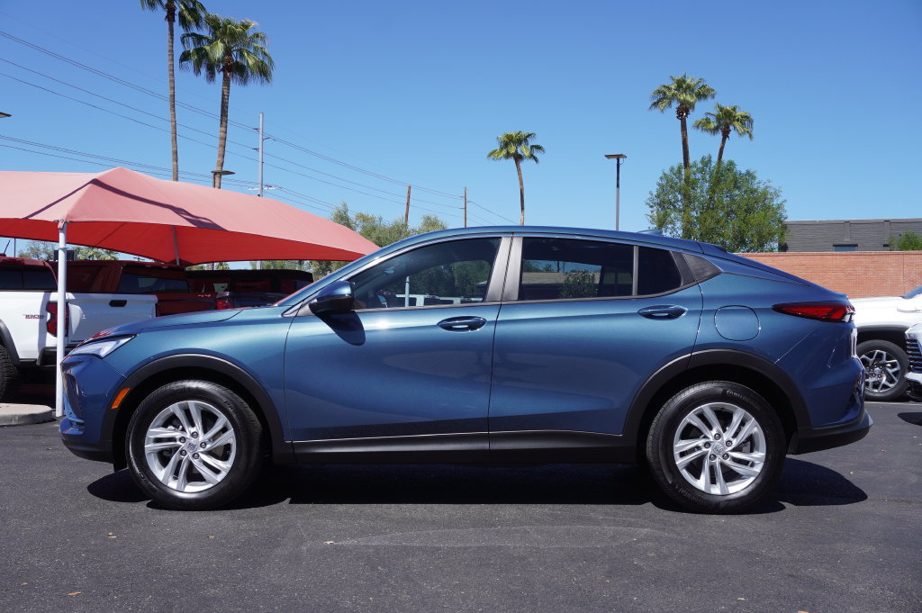 Certified 2026 Buick Envista Preferred FWD image 2