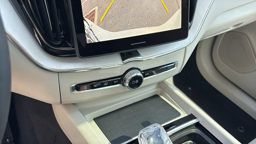 New 2026 Volvo XC60 T8 Ultra w/ Climate Package AWD/4WD image 20