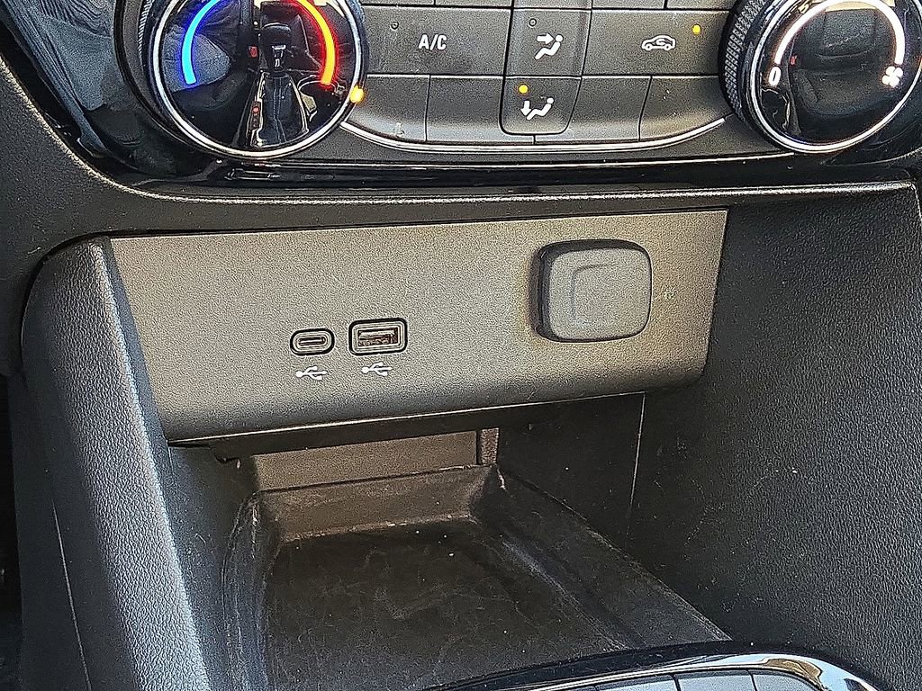 Used 2024 Buick Encore GX Sport Touring image 27