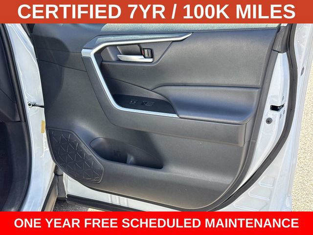 Used 2025 Toyota RAV4 XLE AWD/4WD image 8