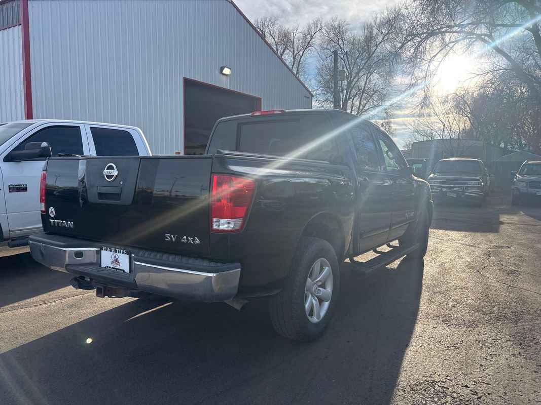Used 2012 Nissan Titan SV w/ Tow Pkg image 5