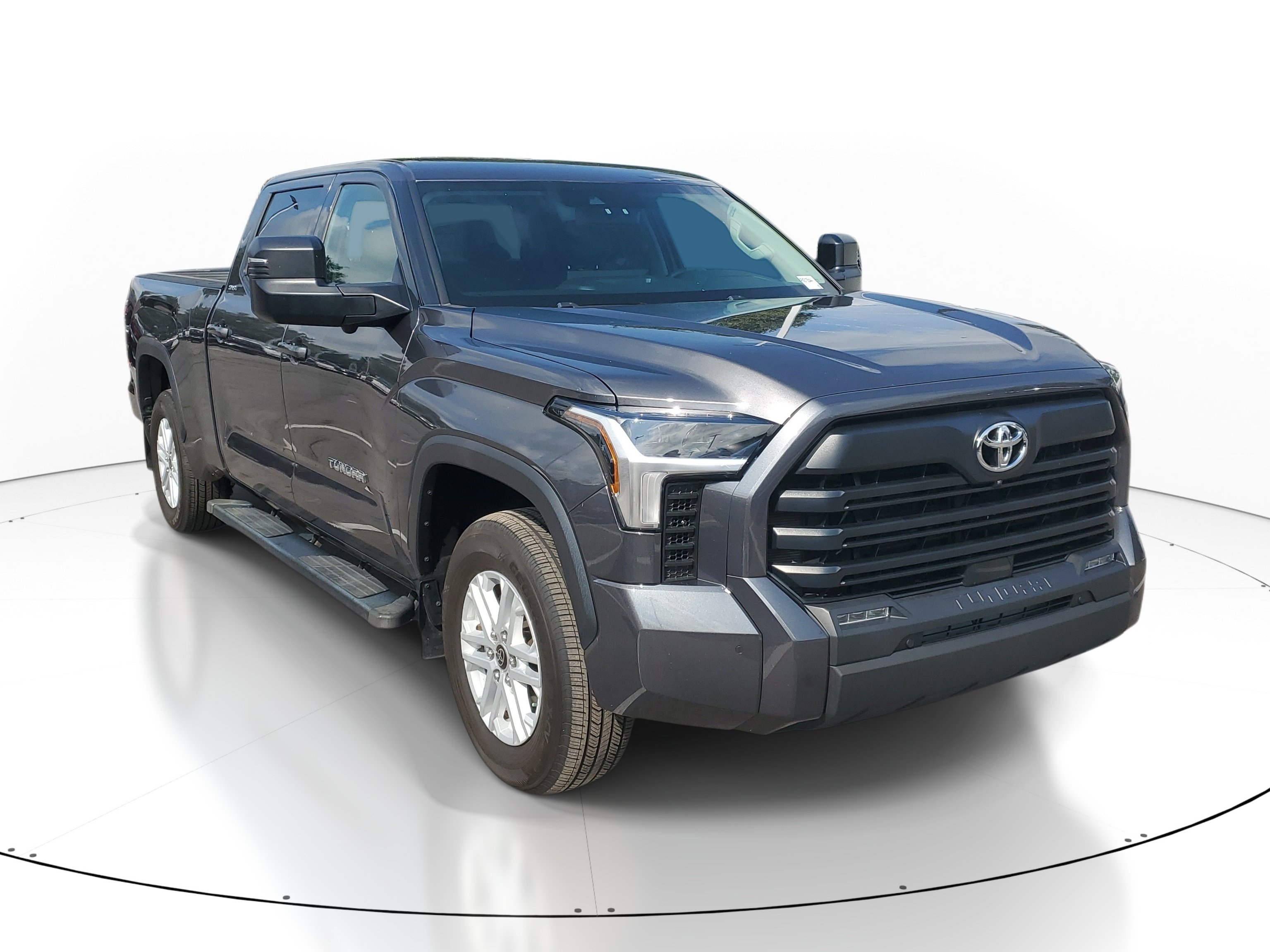 Used 2023 Toyota Tundra SR5 w/ SR5 Premium Package AWD/4WD image 2