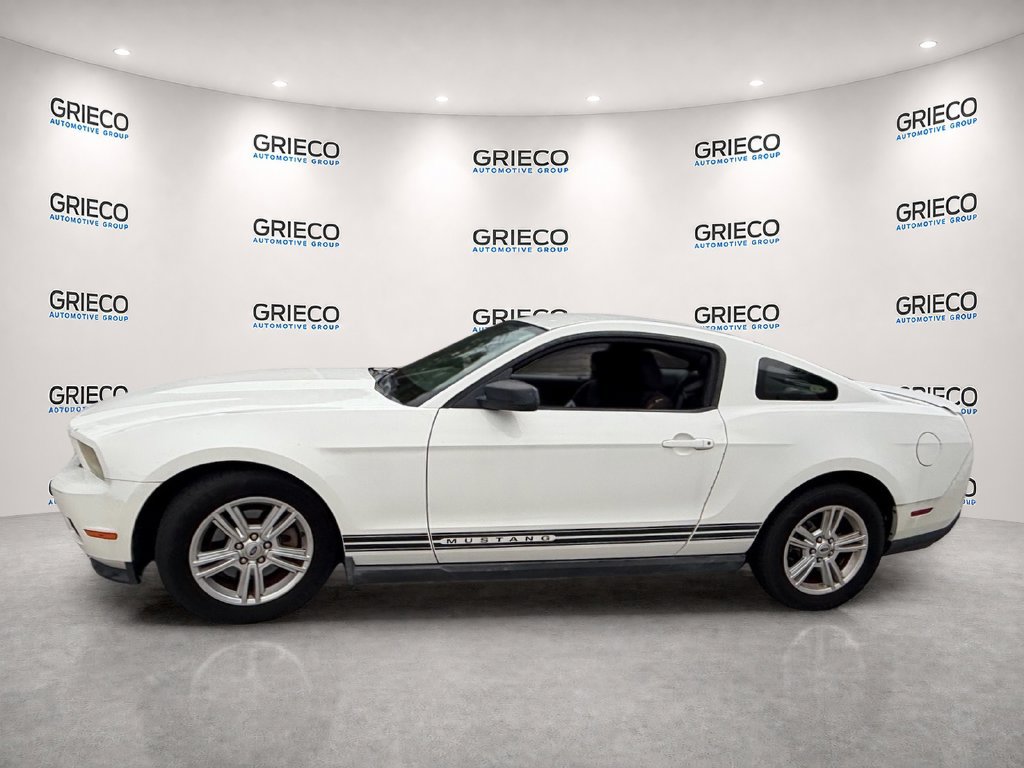 Used 2011 Ford Mustang Coupe w/ 101A Rapid Spec Order Code RWD image 4