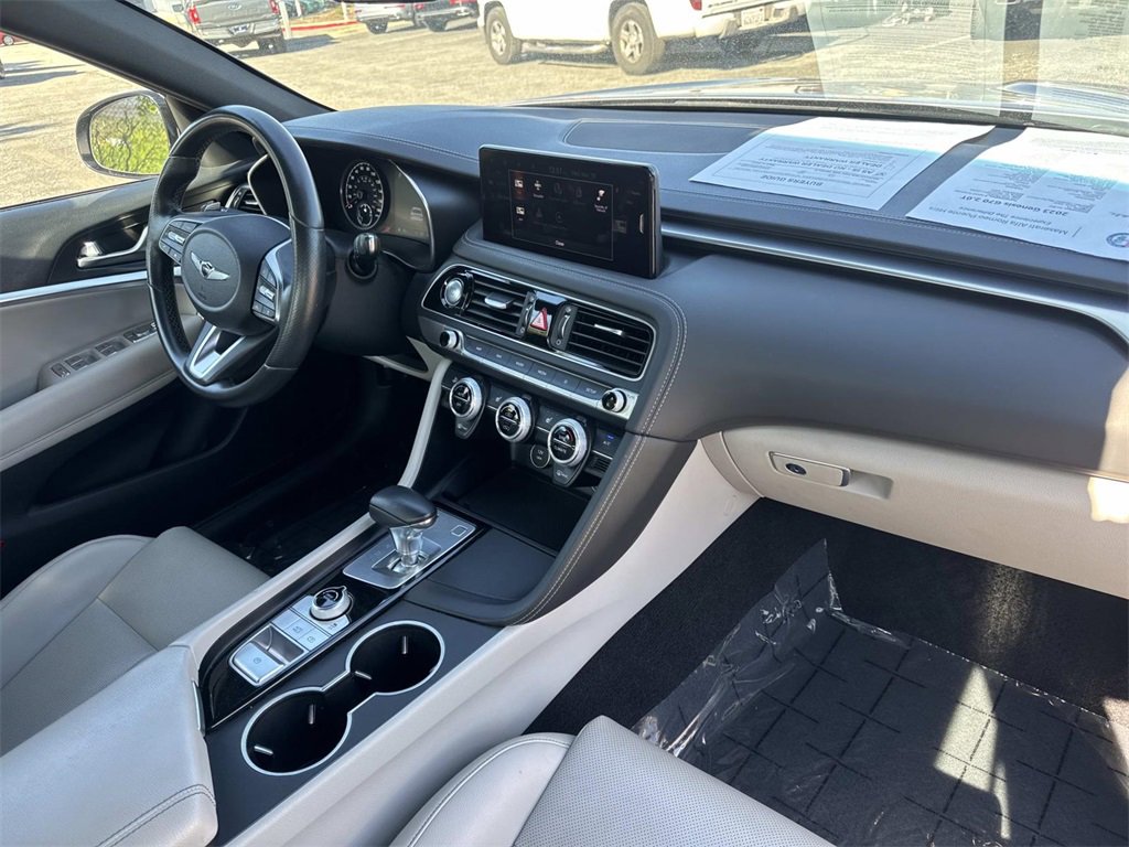 Used 2023 Genesis G70 2.0T image 29