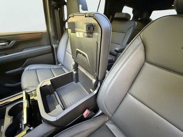New 2026 GMC Yukon Denali w/ Sun & Power Step Package image 33